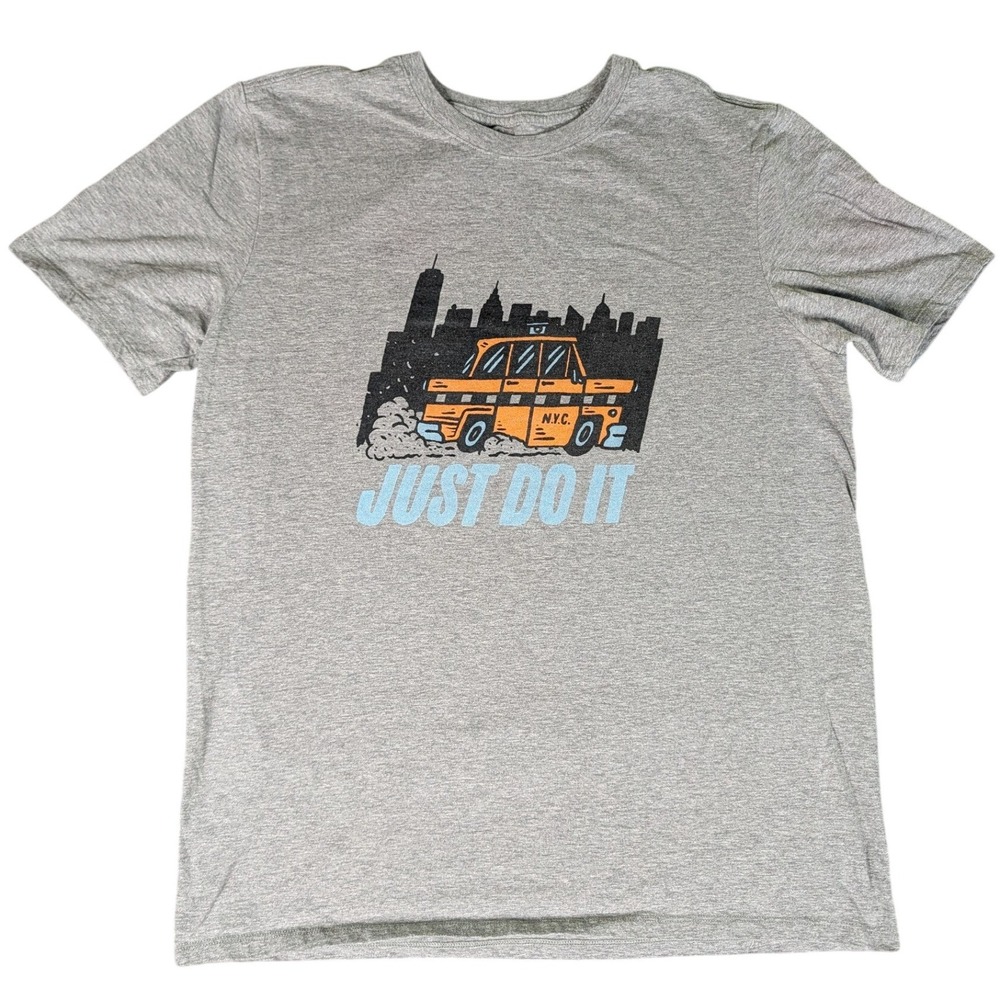 Nike Tee Mens Heather Gray NYC Taxi Skyline Just Do It Graphic T-Shirt Athletic